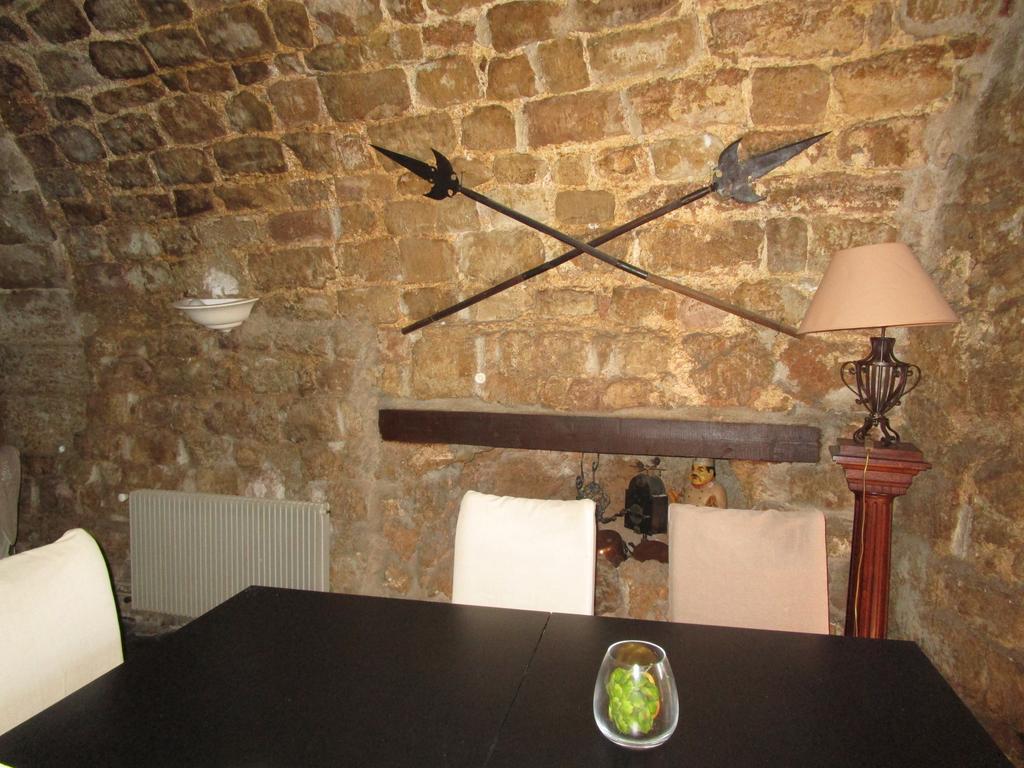 Le Logis Du Guetteur Hotel Les Arcs-sur-Argens Luaran gambar