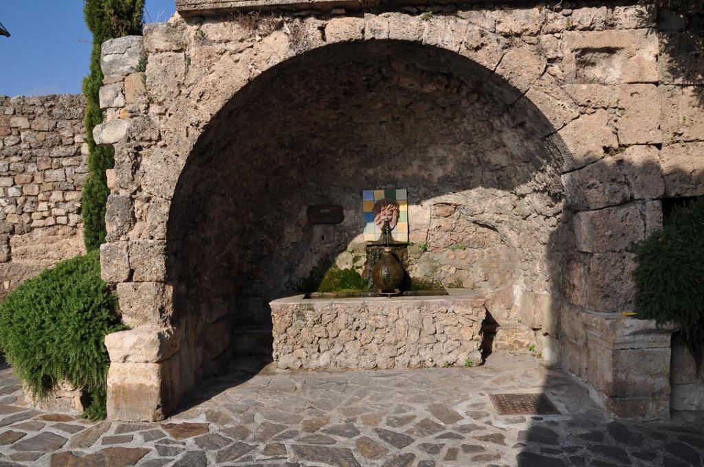 Le Logis Du Guetteur Hotel Les Arcs-sur-Argens Luaran gambar